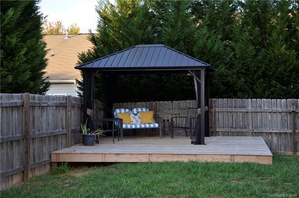 Ridge Pointe - Residential