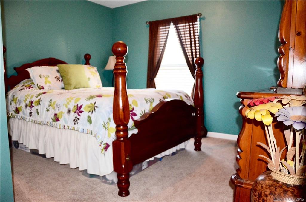 Ridge Pointe - Residential