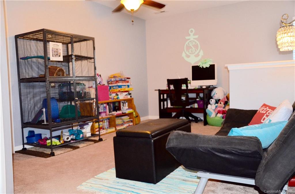 Ridge Pointe - Residential