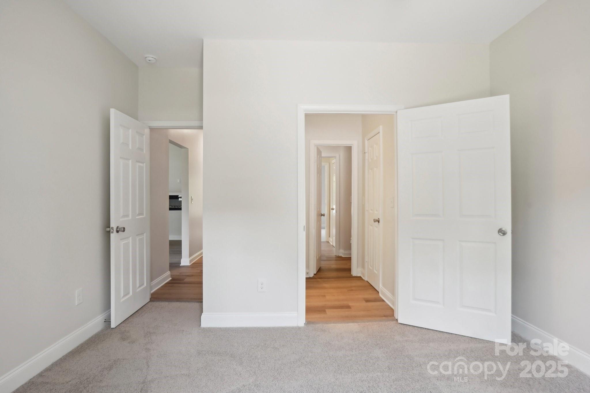 English Garden Park - Residential