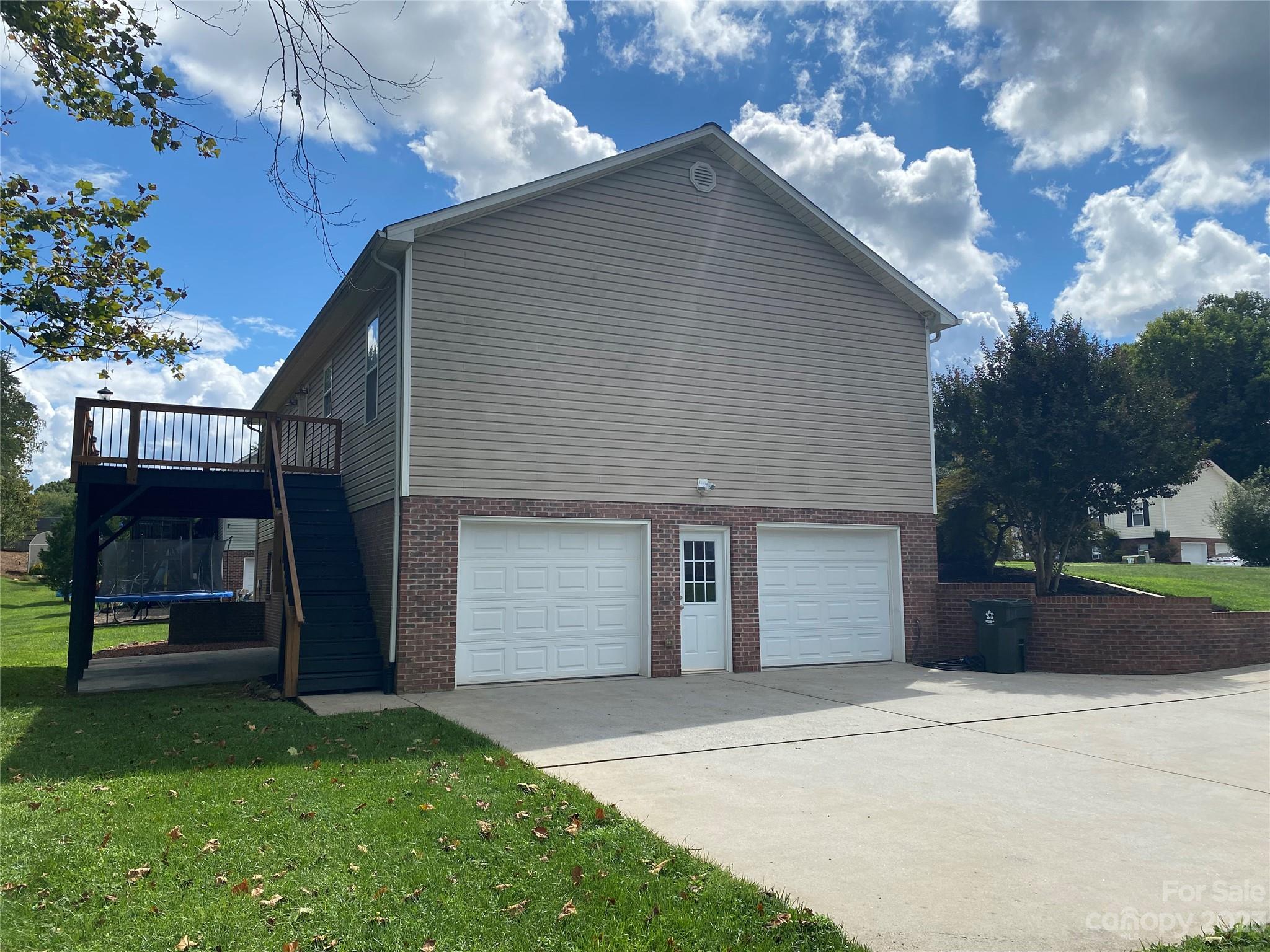 Meadowcreek Estates - Residential