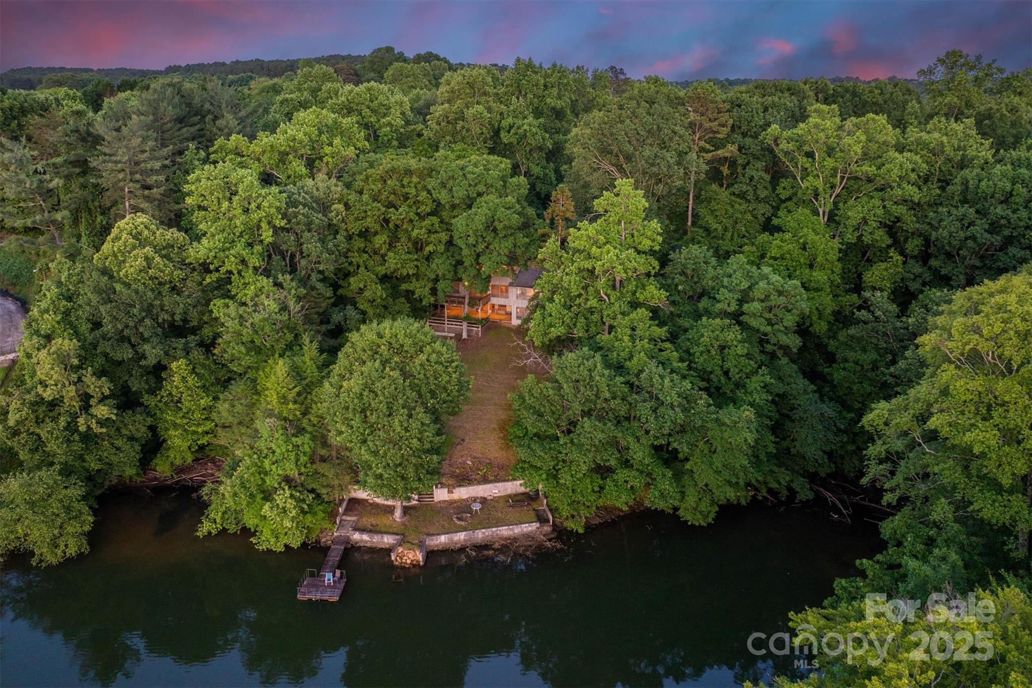 4749 16th Street Drive NE