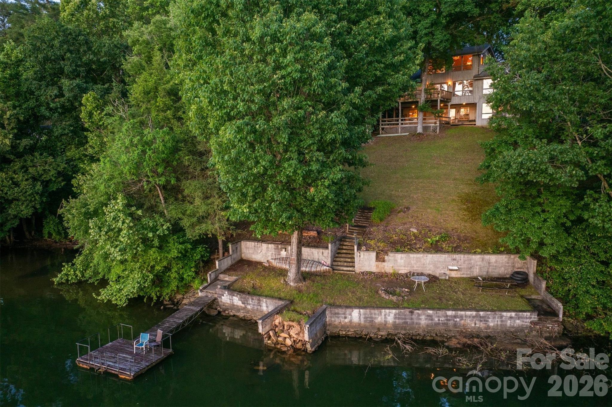 4749 16th Street Drive NE