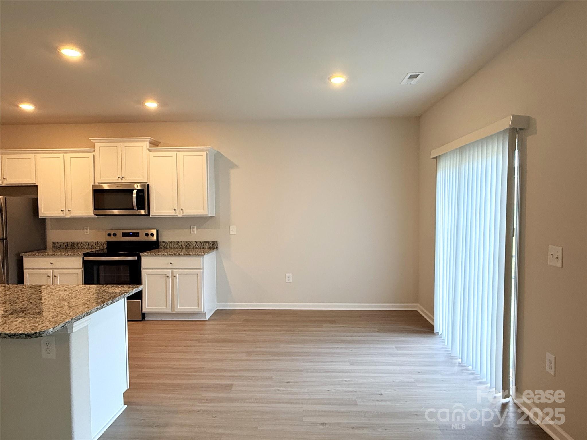 McKee Creek Village - Residential Lease