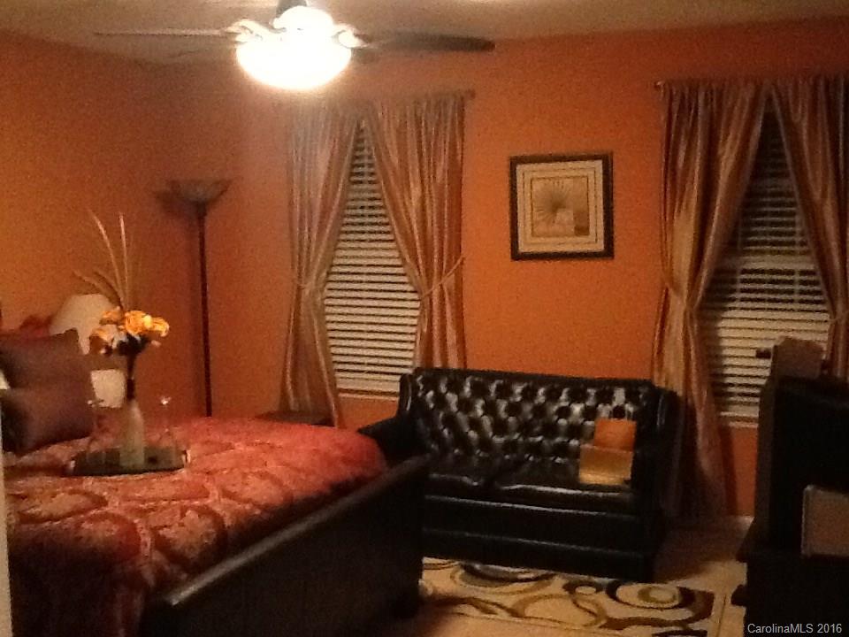 Riverwalk - Residential