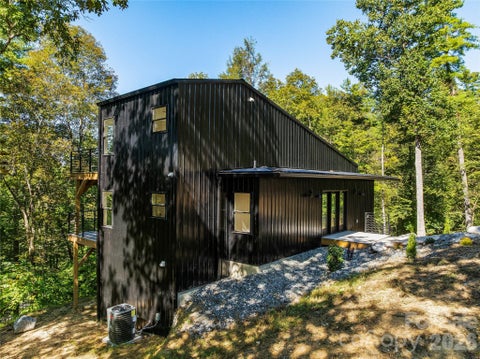Photo of 210 Overlook Lane, Marshall, NC 28753 (MLS # 4430526)