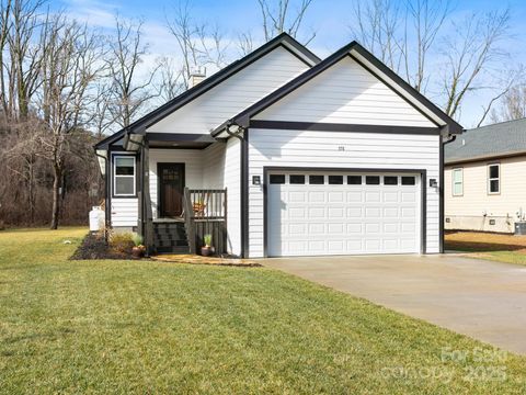 A home in Hendersonville