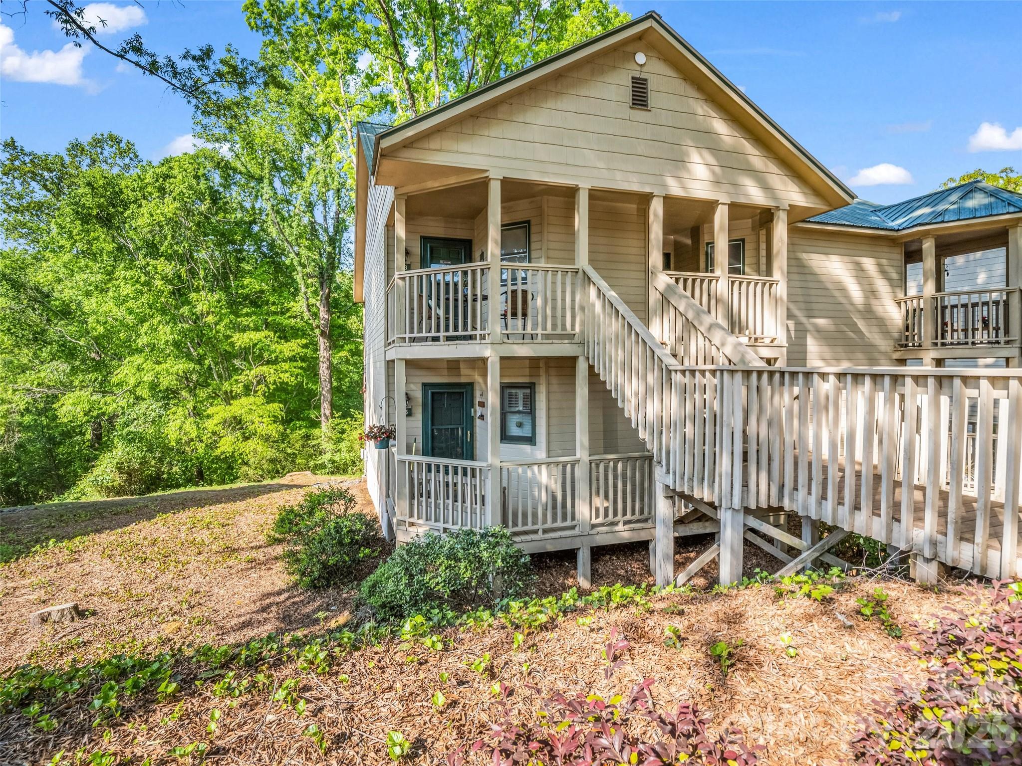 Rumbling Bald on Lake Lure - Residential