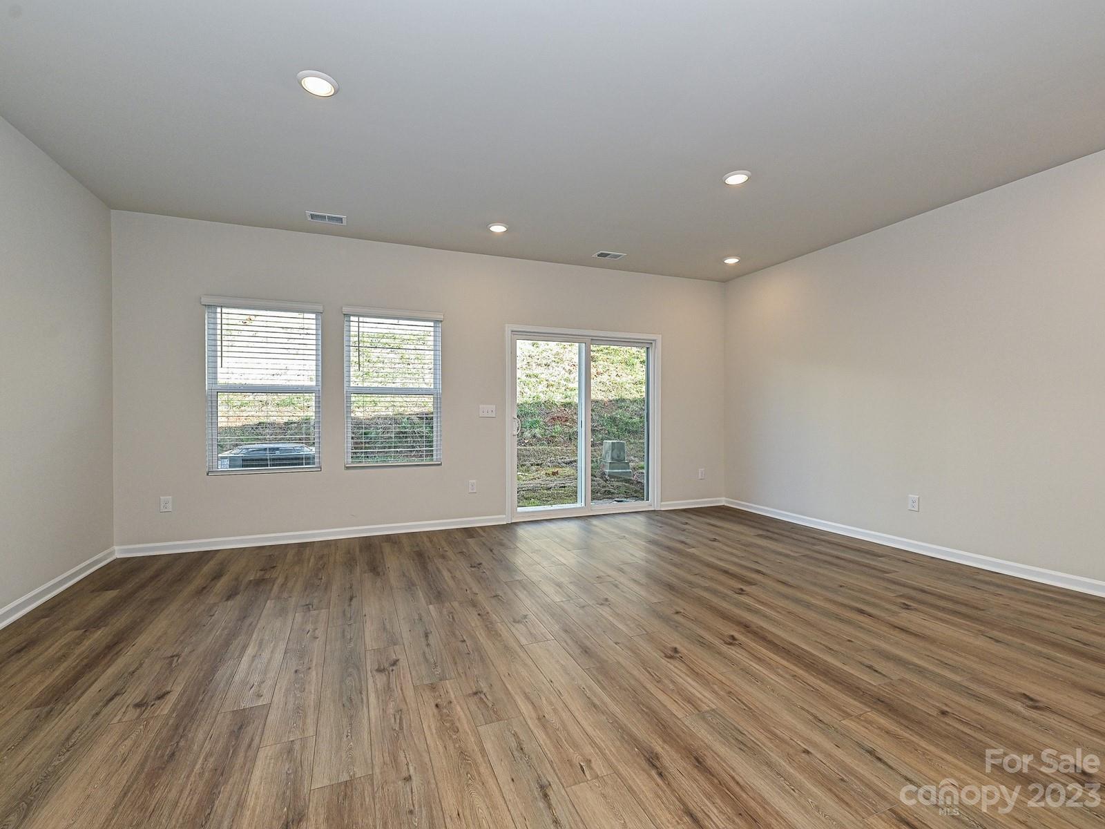 Ashe Downs Townhomes - Residential