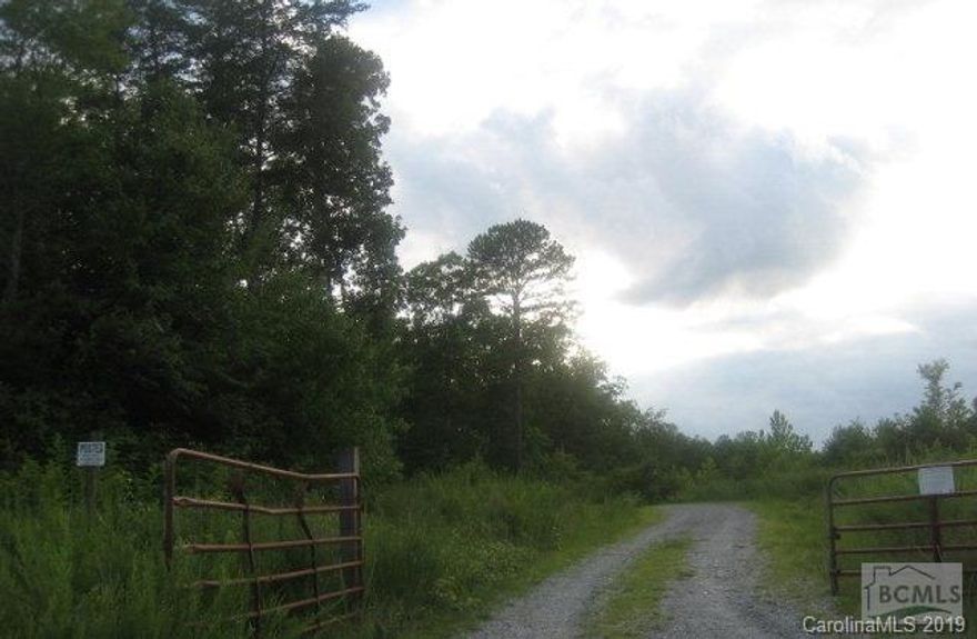 Bank owned vacant lot in bankrupt subdivision. Lot has been plated but roads have not been cut to property. HOA was formed but never activated to agents knowledge. Any and all information subject to buyer inspection an verification. property is gated an locked with no access. All offers must be entered as auction offers at https://www.auction.com Contact listing agent for guide on registration, locating properties & offer entry. After auction concludes, it may take up to 7 calendar days for offer decision. Communication will be sent to bidders with results & next steps for the accepted offer. Property subject to $2,000 buyer premium paid at closing. Bank of America, N.A. (the 'Bank') associates and or Bank associates, household members, and HTS business partners of the Bank, are prohibited from purchasing REO and auctioned REO properties, either owned or serviced by the Bank, whether directly or indirectly.