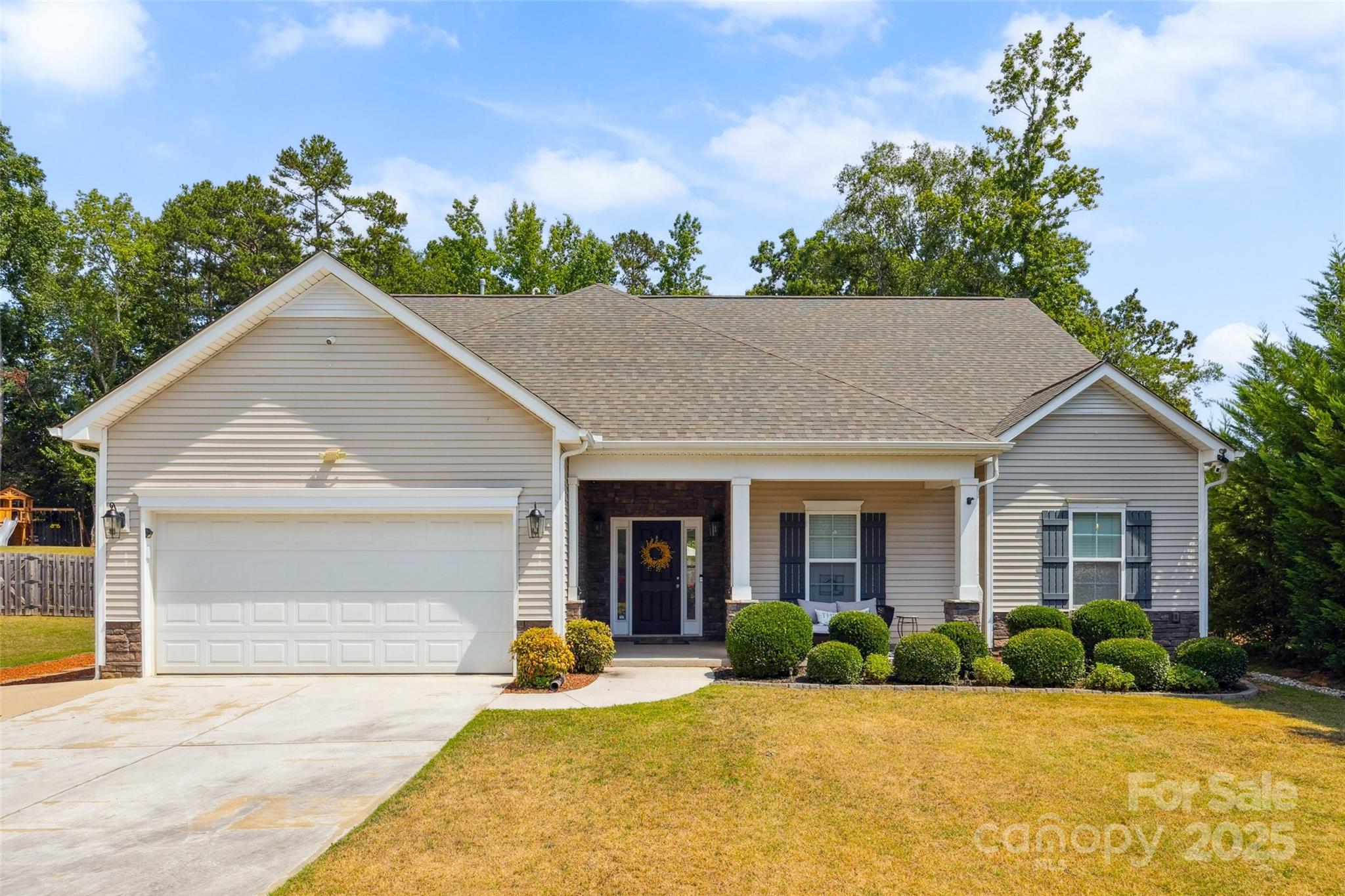 2202 Gatwick Circle
