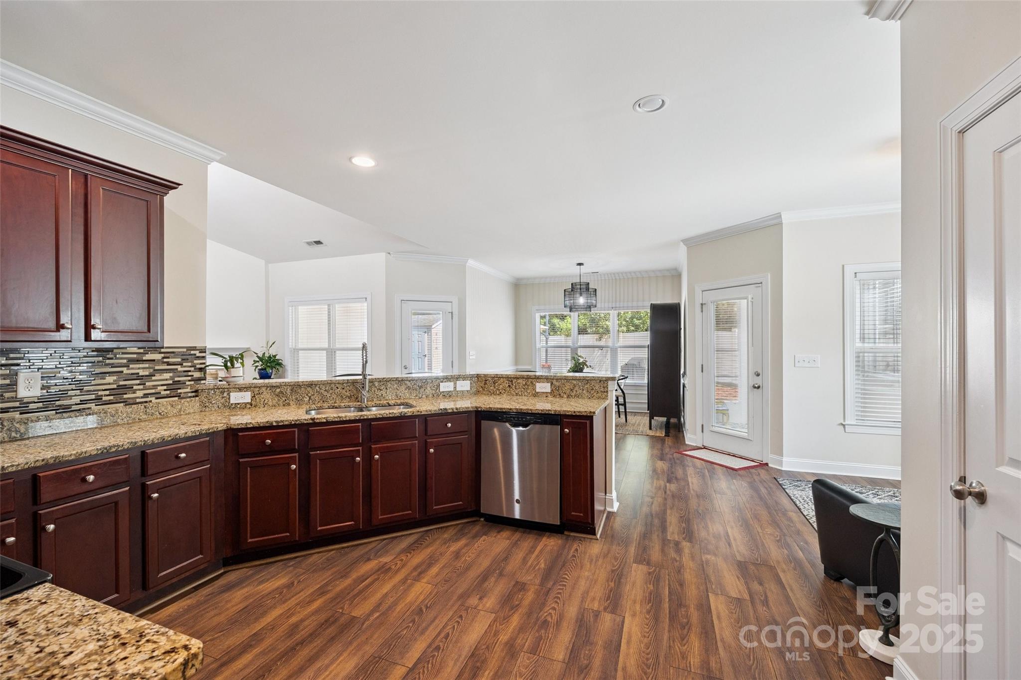 2202 Gatwick Circle