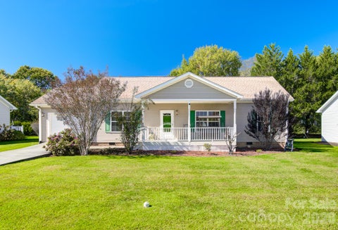 Photo of 95 Beechnut Drive, Hendersonville, NC 28739 (MLS # 4434350)