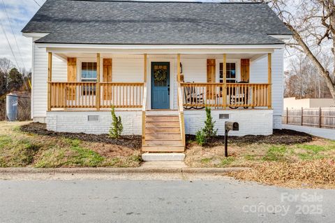 Photo of 523 Bruton Drive NW, Concord, NC 28027 (MLS # 4308878)