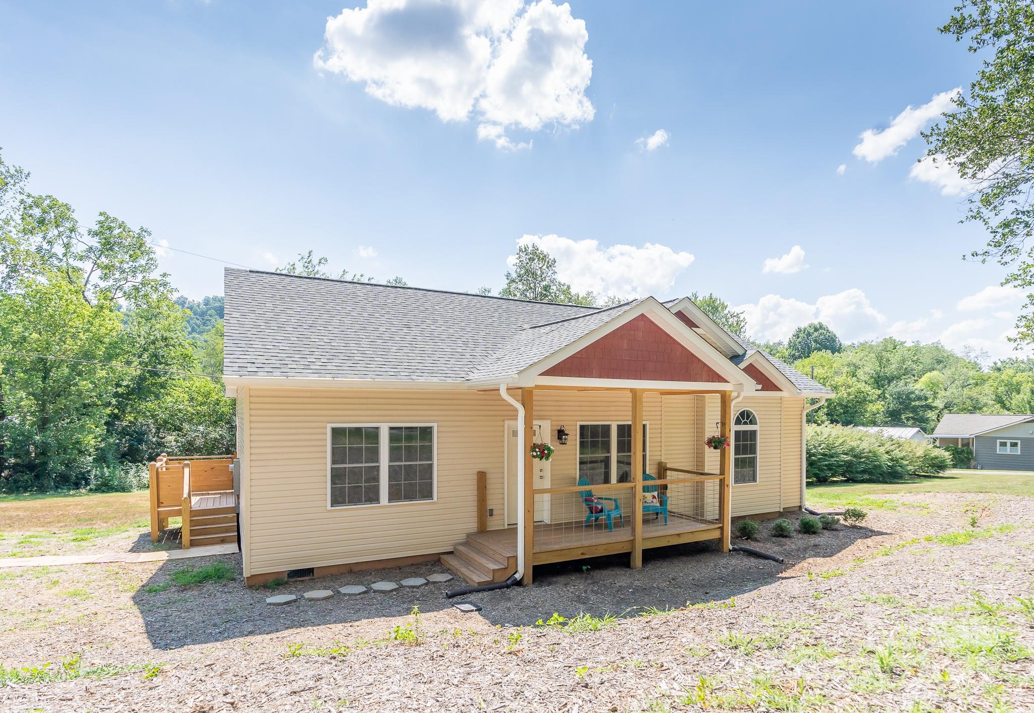 152 Ben Lippen Road
