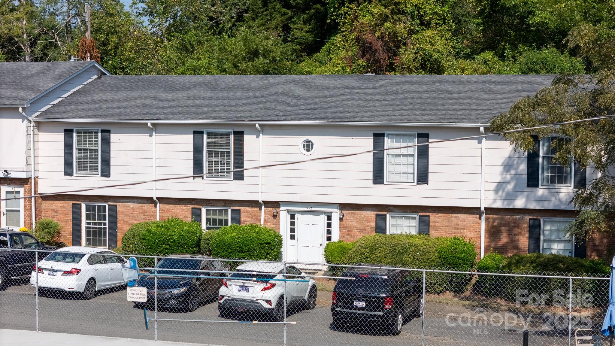 Tall Oaks - Residential