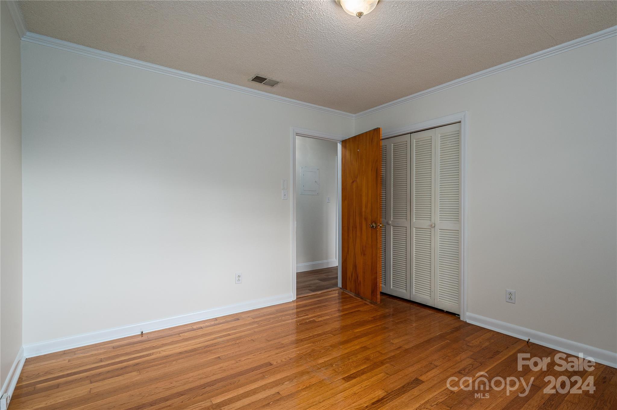 Leewood Acres - Residential