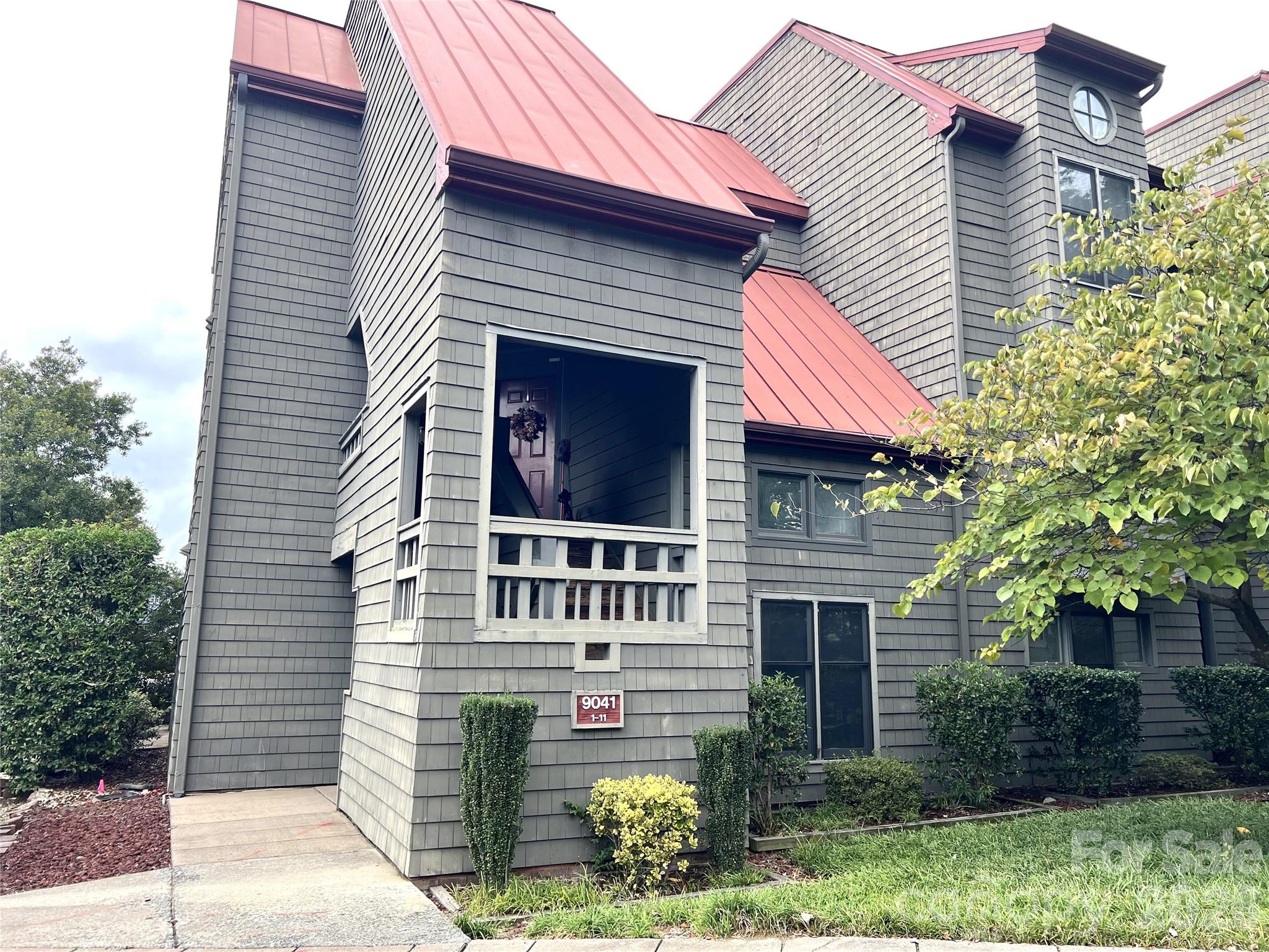 Lakeshore Village - Residential