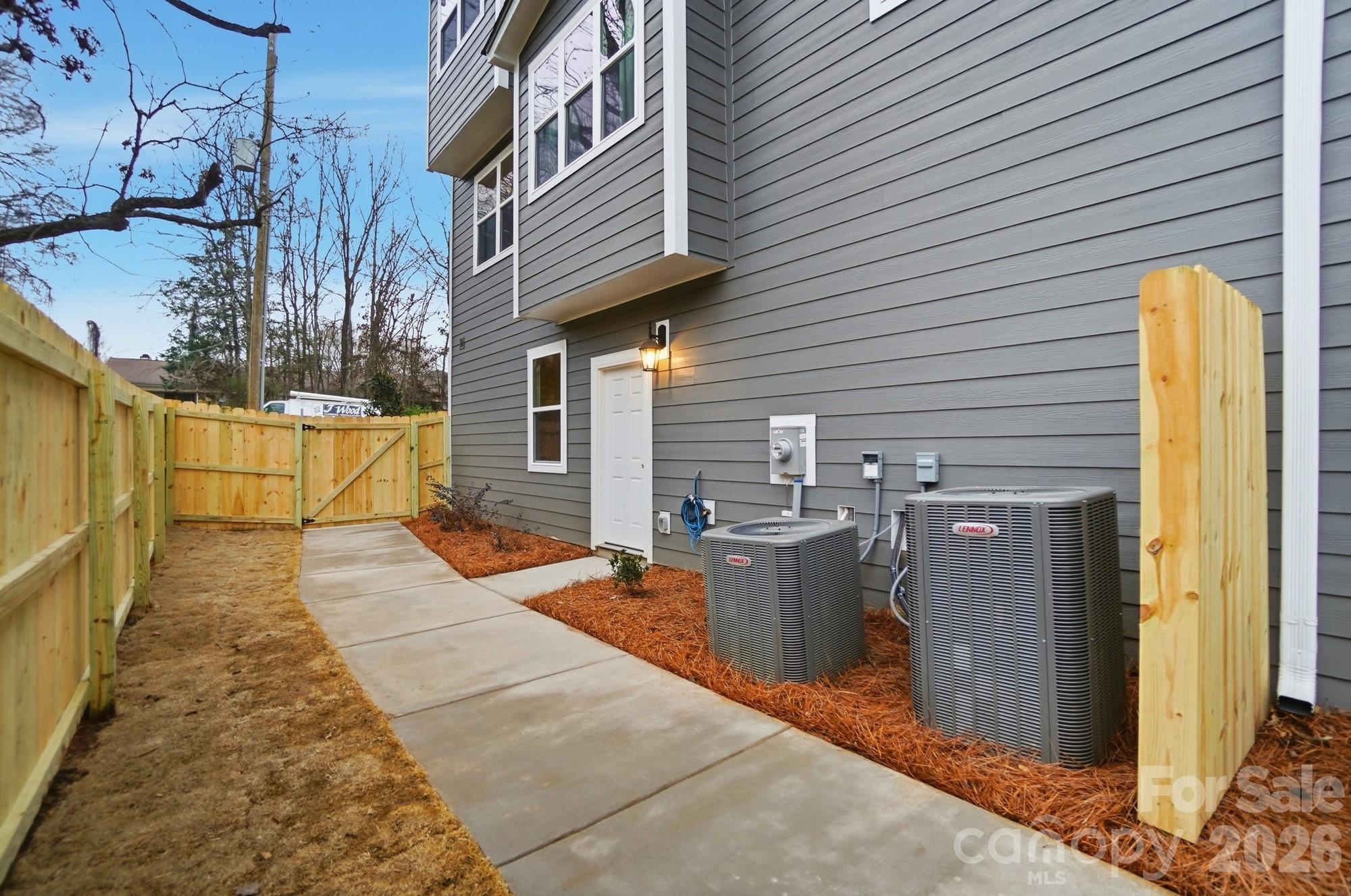 Sharonbrook - Residential