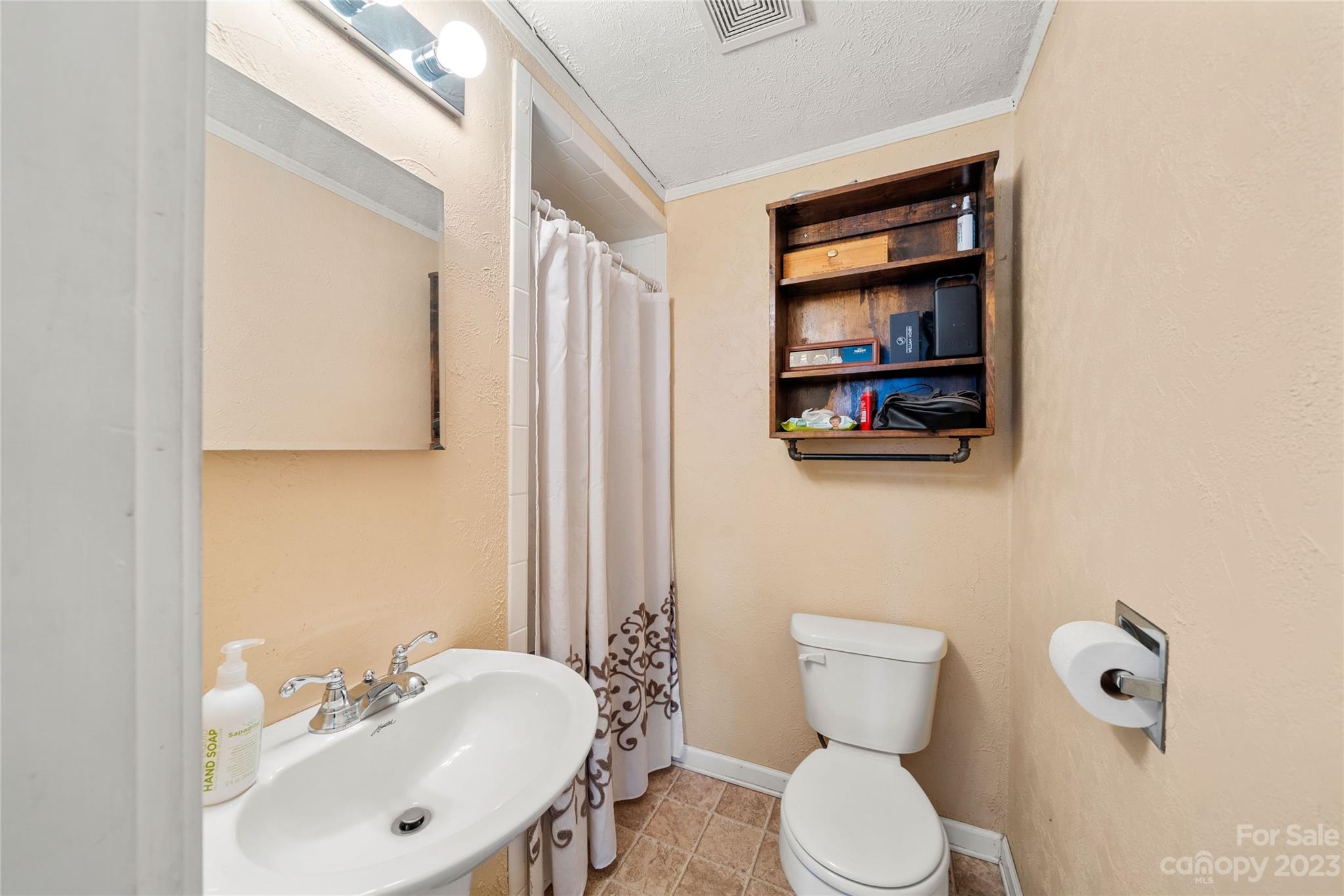 Crystal View - Residential