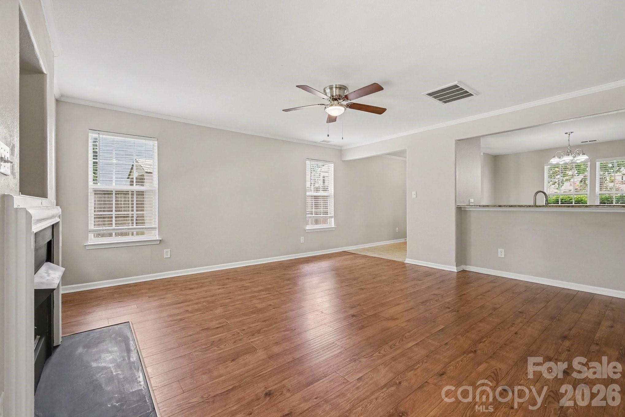 2877 Oasis Lane