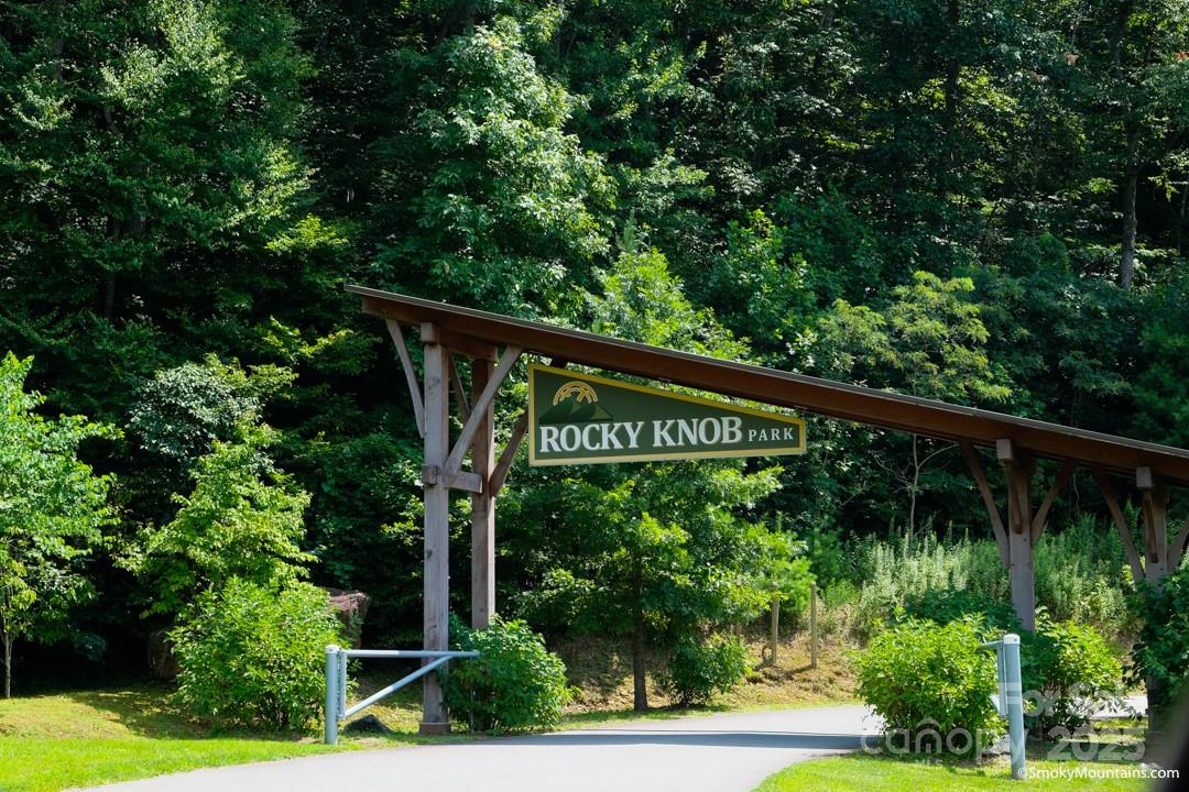 Poplar Forest - Land