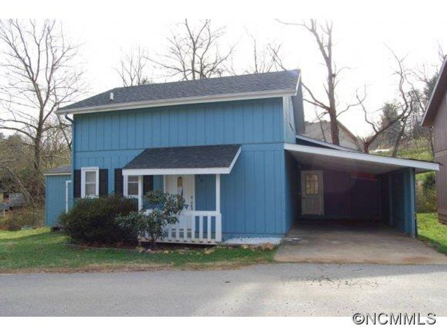 New carpet and vinyl floors in this great 2BR/1.5BA home for the first time homebuyer. Main floor has a large living room on the with wood stove hearth, kitchen, dining room, laundry, and half-bath. Upstairs holds both bedrooms and a full bath. Fenced in backyard is perfect for pets and children.This is a Fannie Mae Homepath property, and as such qualifies for Homepath financing with as little as 5% down.
