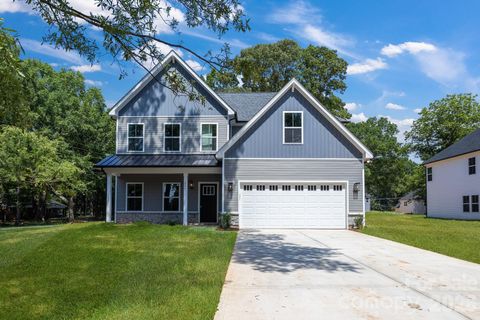 Photo of 201 Henderson Circle, Harrisburg, NC 28075 (MLS # 4284809)