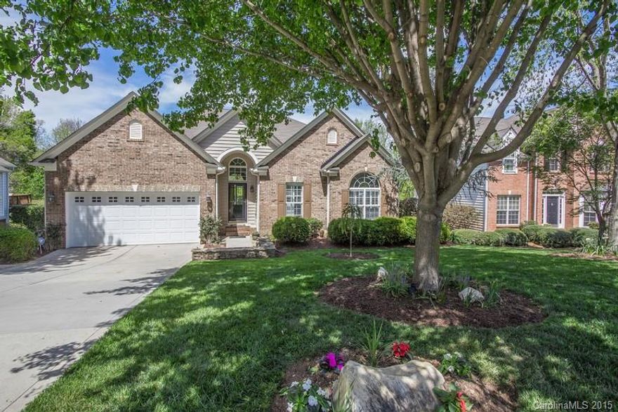 Lovely Northstone ranch with beautiful golf course view.  Mature garden lot- professionally landscaped, open floor plan with upgrades.Bosch appliances, granite countertops, island and eating area. Dining room has bay window and seats 8-10. 12' ceilings in living area, French doors open to upper level deck, lower patio gives summer shade. Master has trey ceiling, dual sink, soaking tub, and windows.  Plantation shutters in front rooms. Two car garage with built-ins, slab in crawl space.