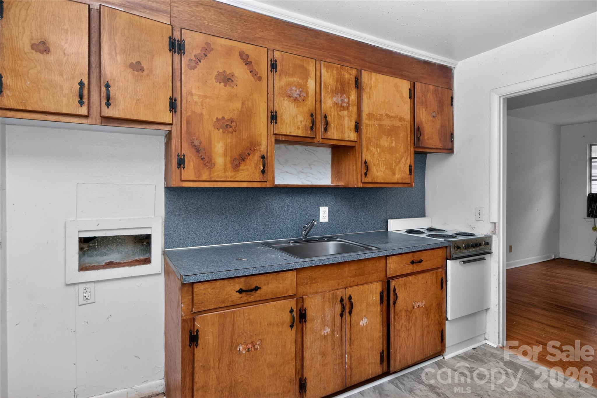 Wesley Heights - Residential Income