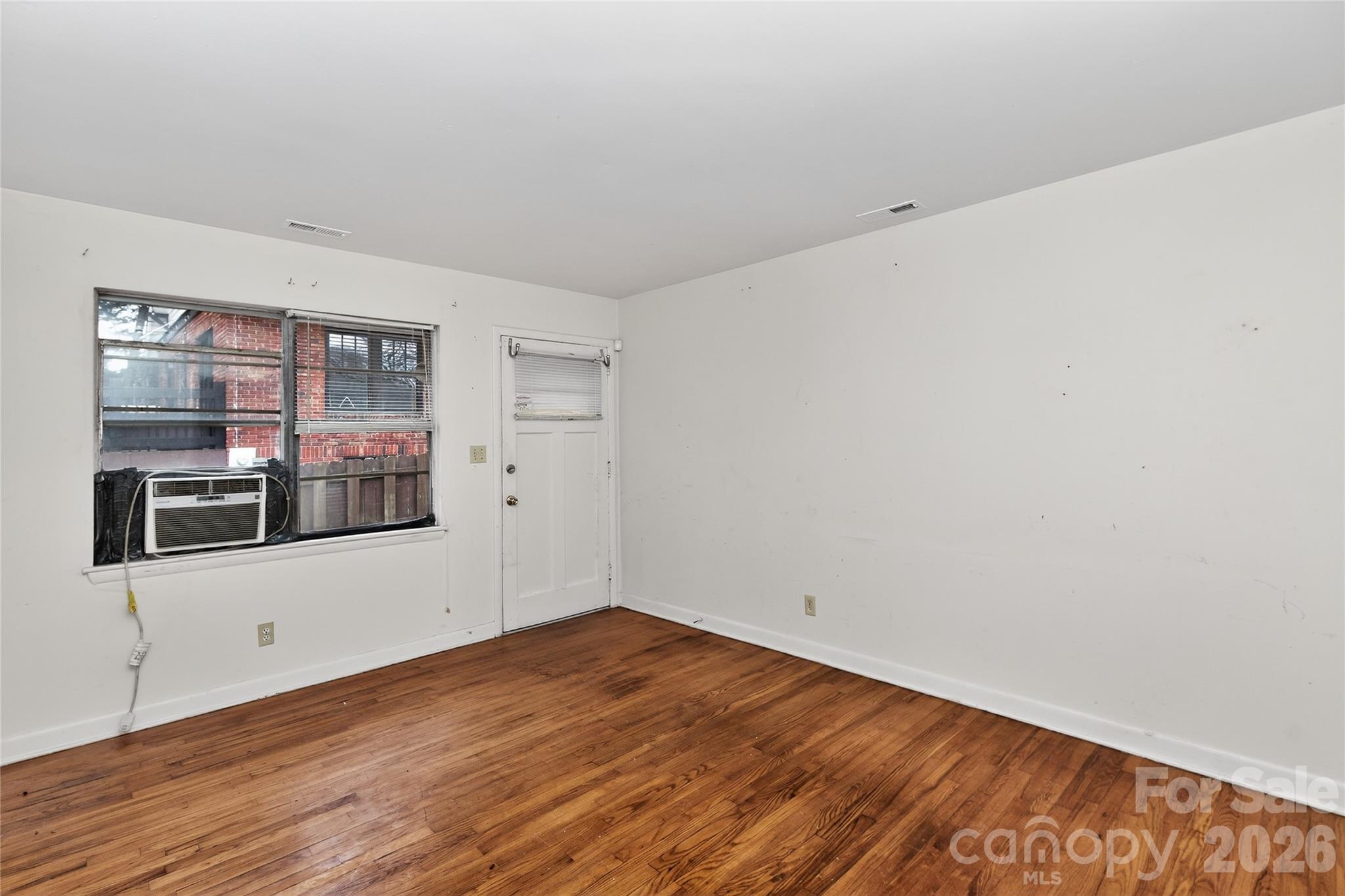 Wesley Heights - Residential Income