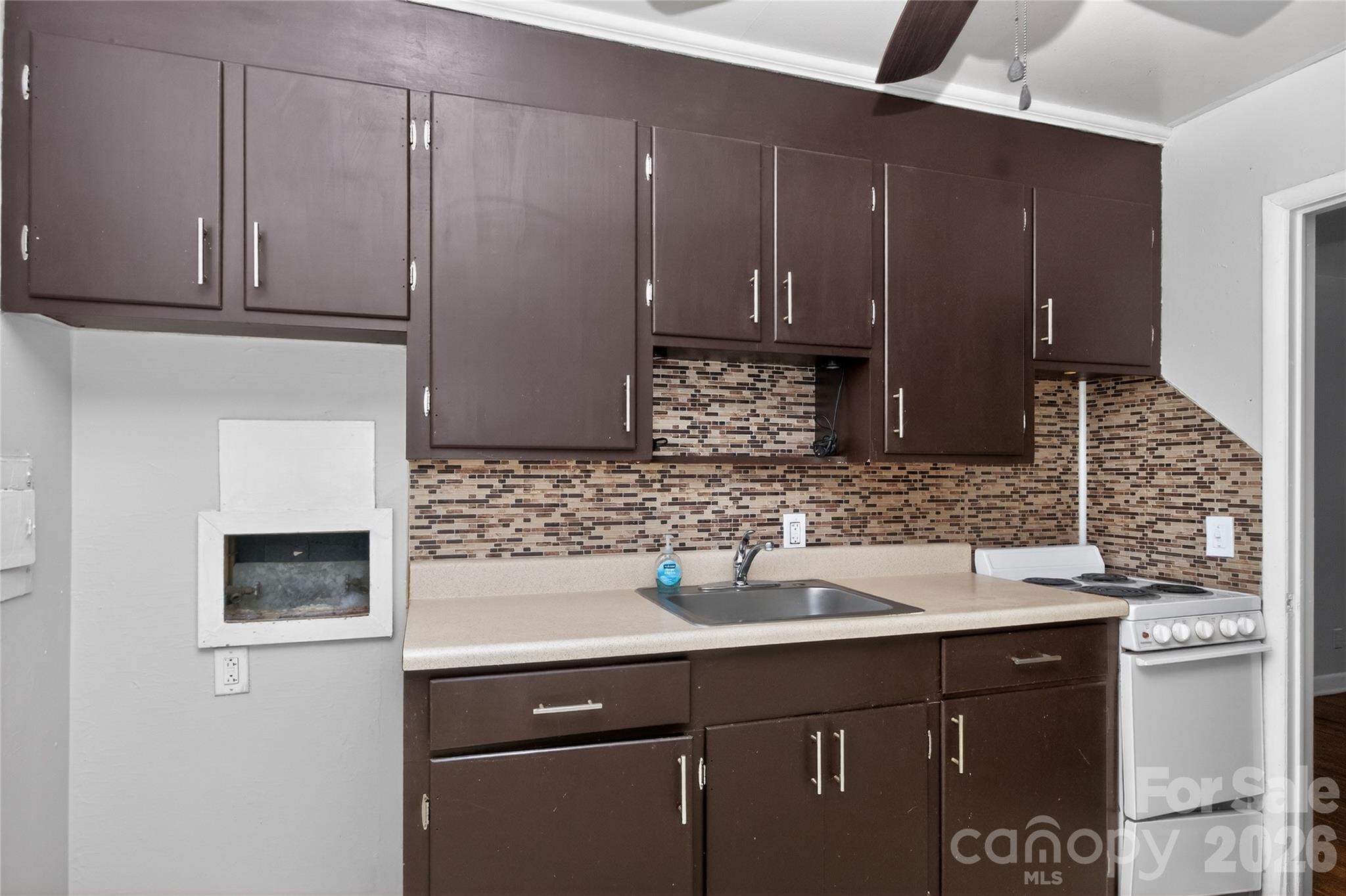 Wesley Heights - Residential Income