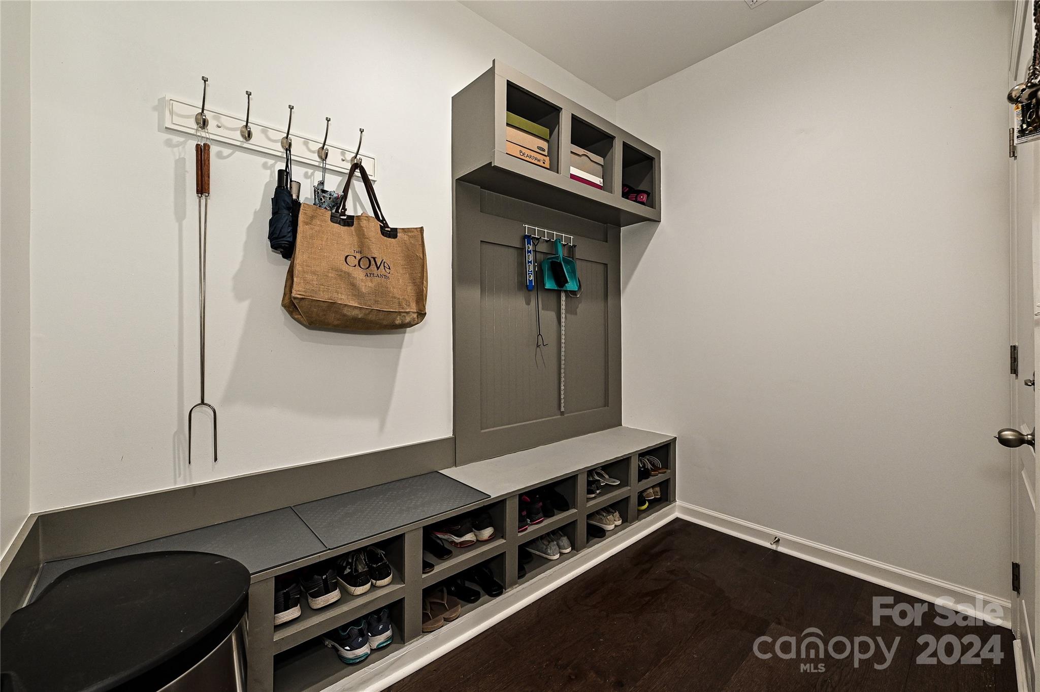 Treetops At Cowans Ford - Residential