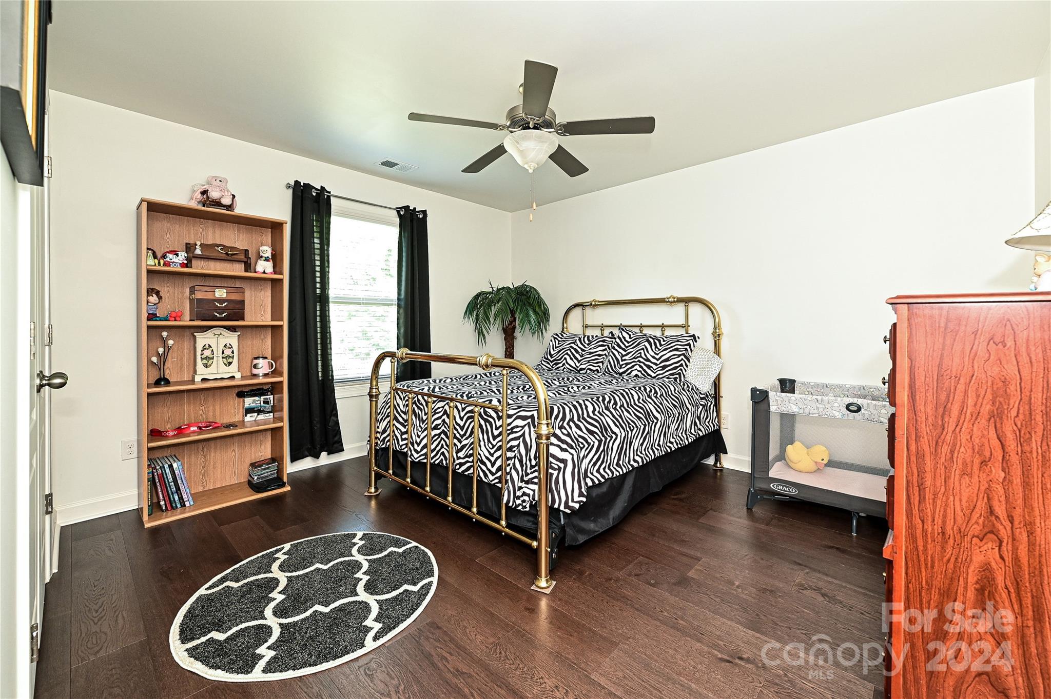 Treetops At Cowans Ford - Residential