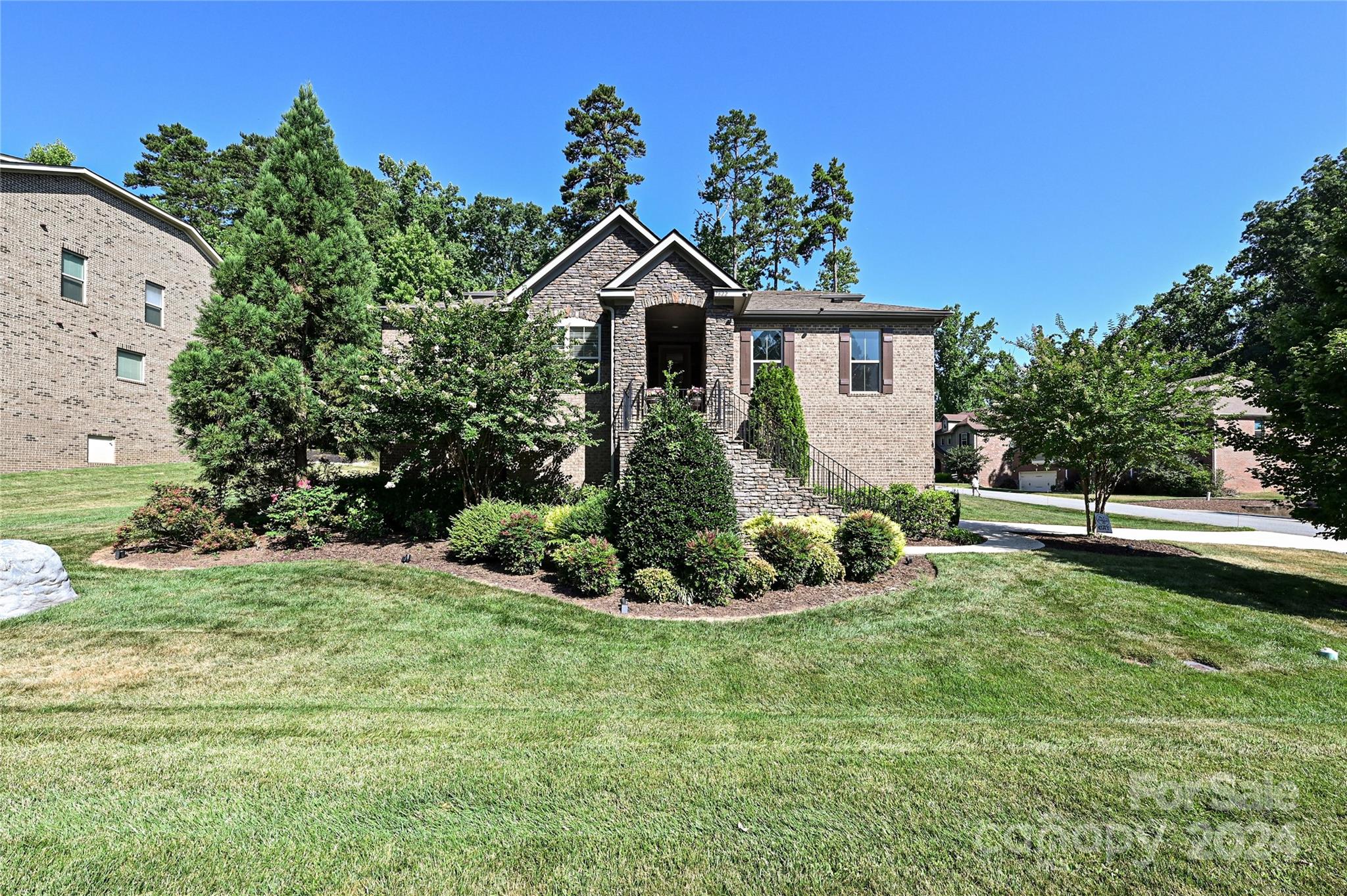 Treetops At Cowans Ford - Residential