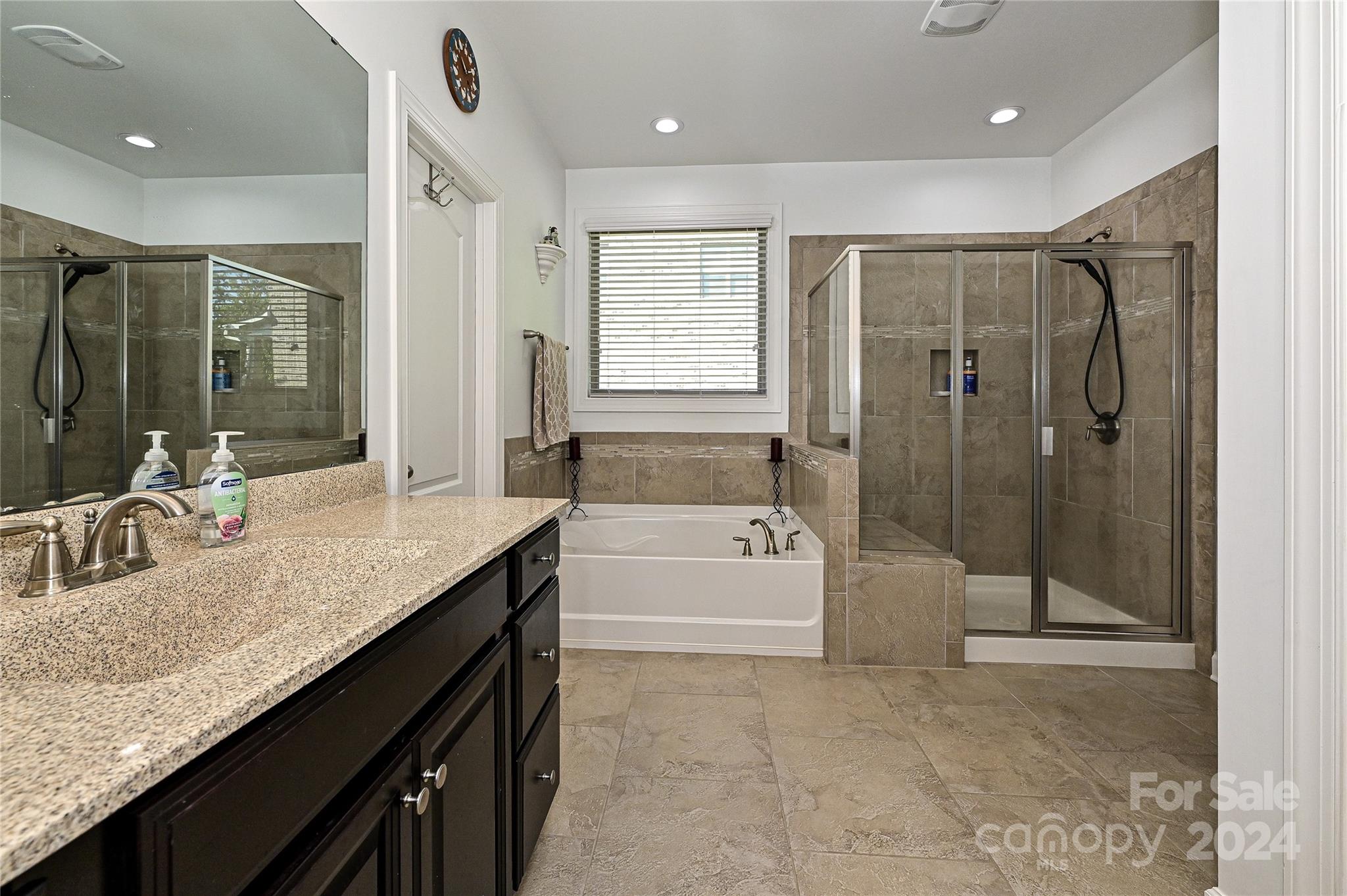 Treetops At Cowans Ford - Residential