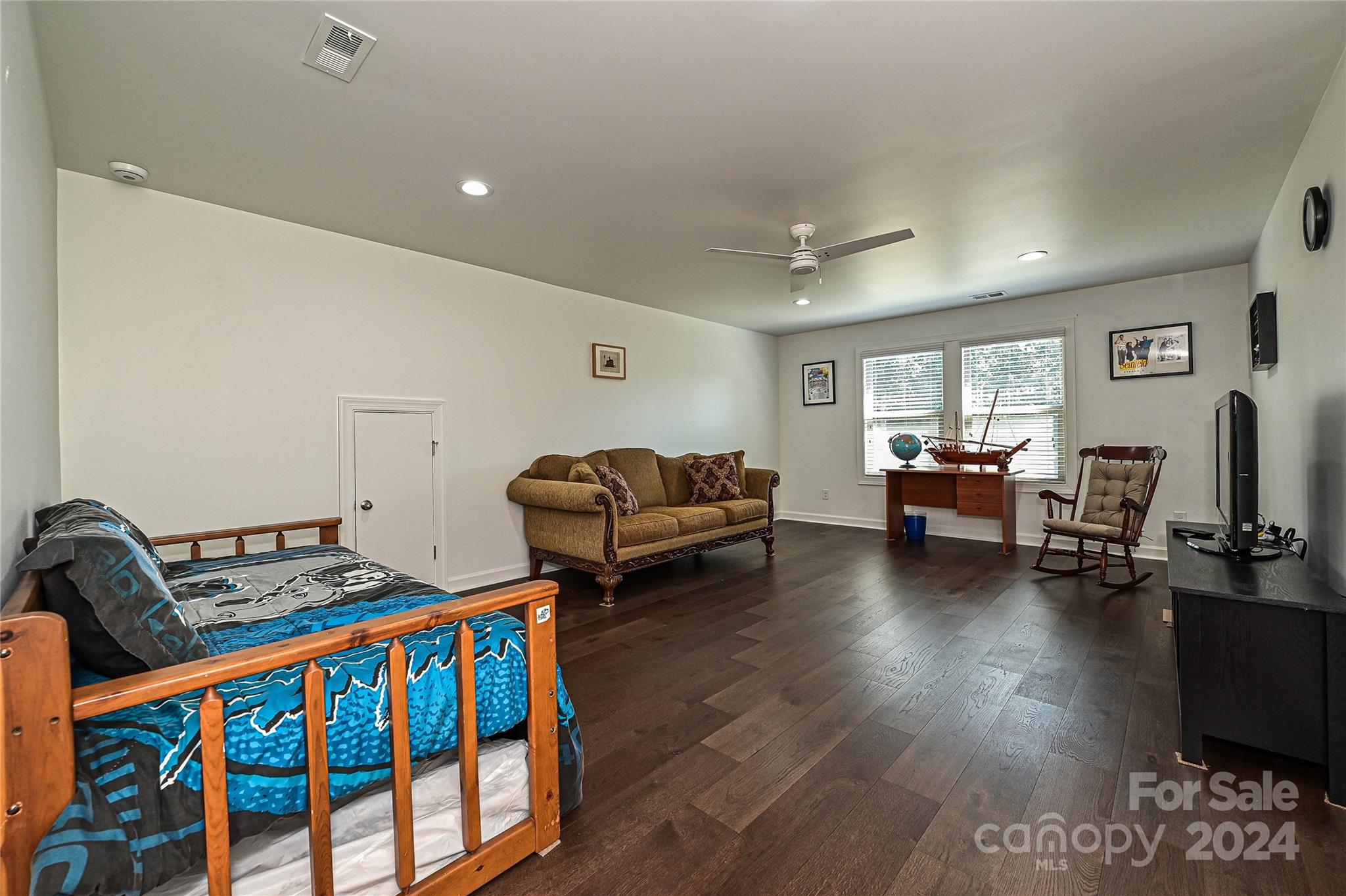 Treetops At Cowans Ford - Residential