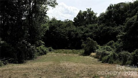 Photo of 605 Franklin Avenue, Charlotte, NC 28206 (MLS # 4372014)