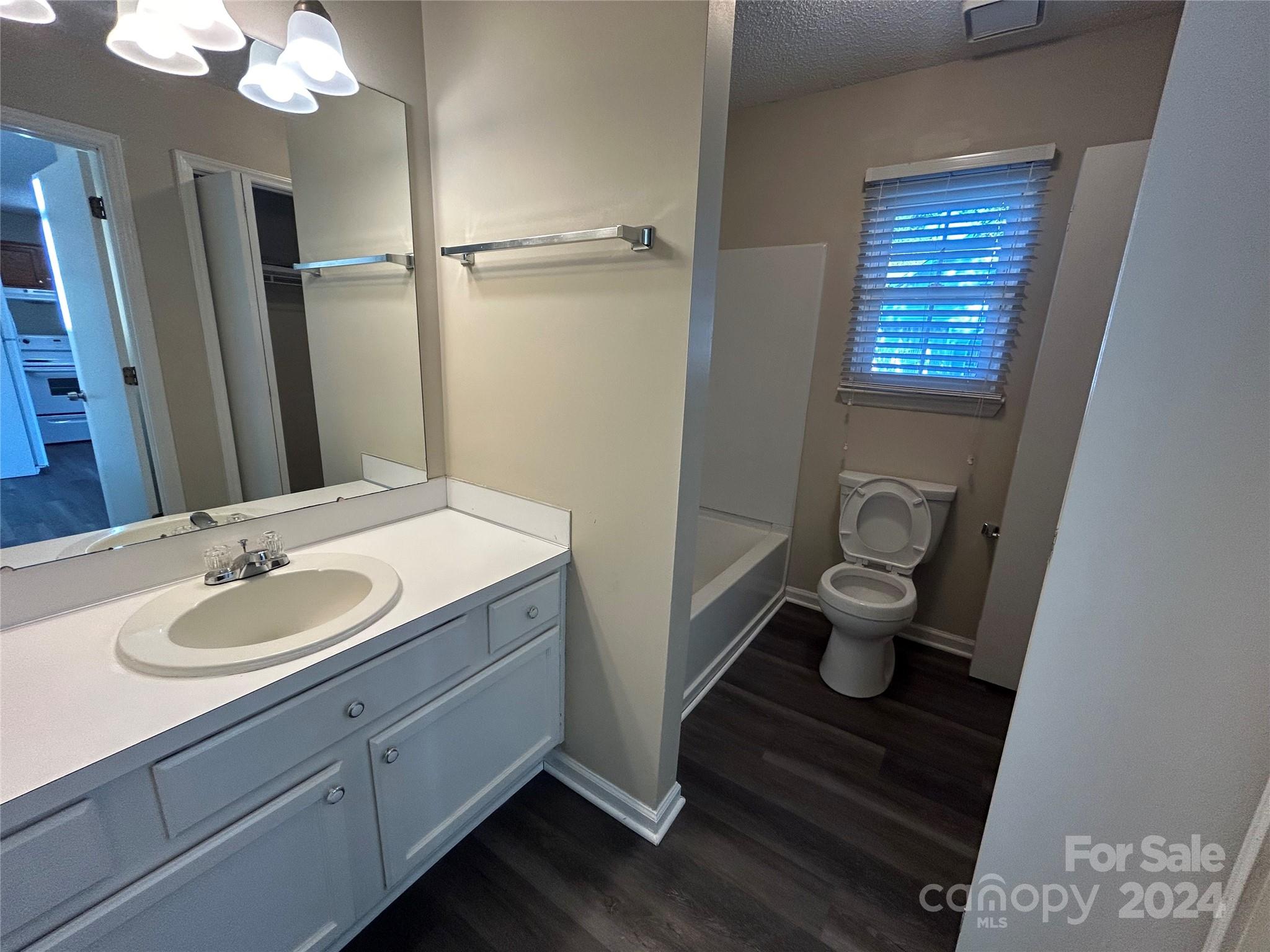 Martin Lakes - Residential