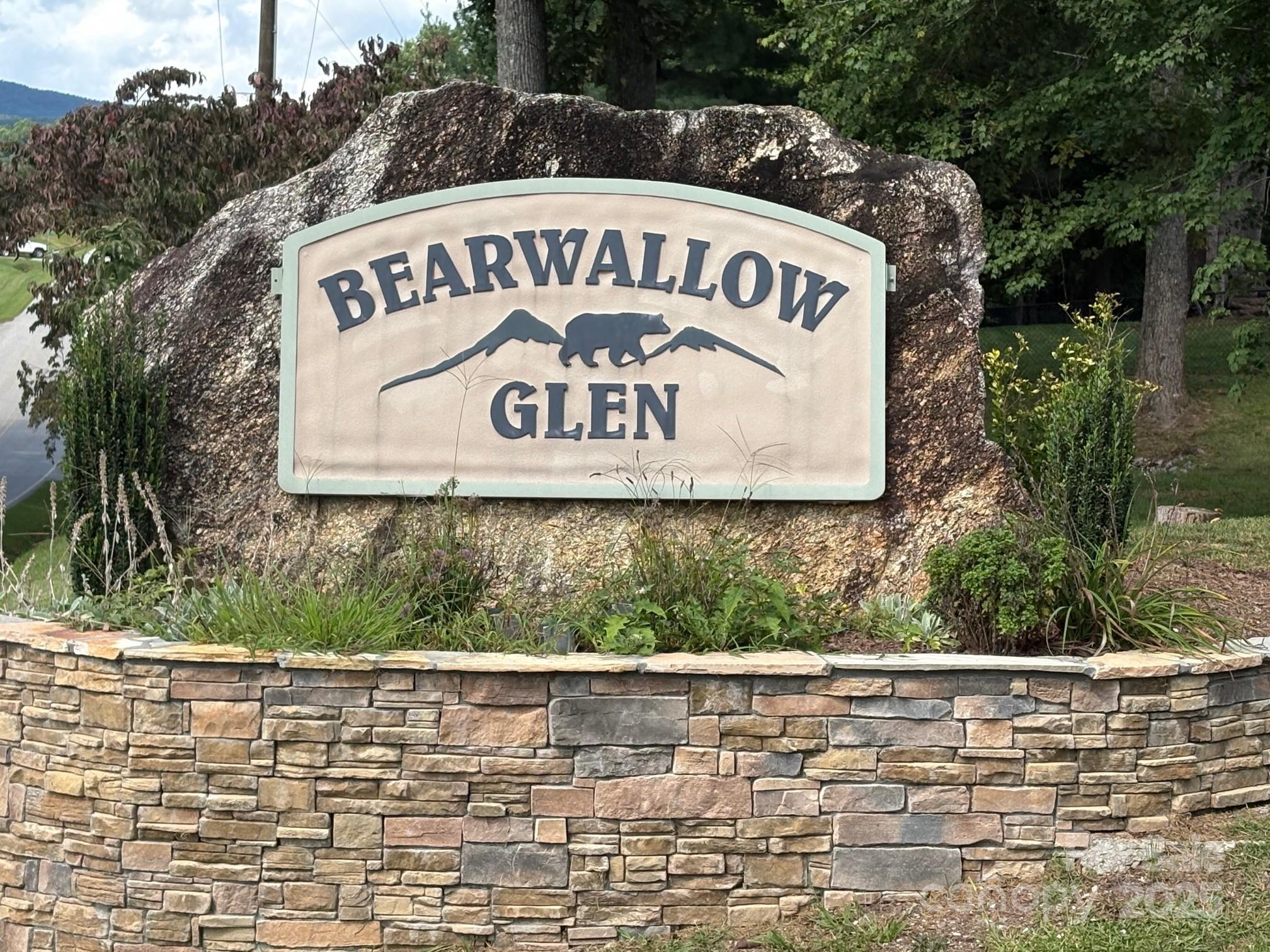 Bearwallow Glen - Land
