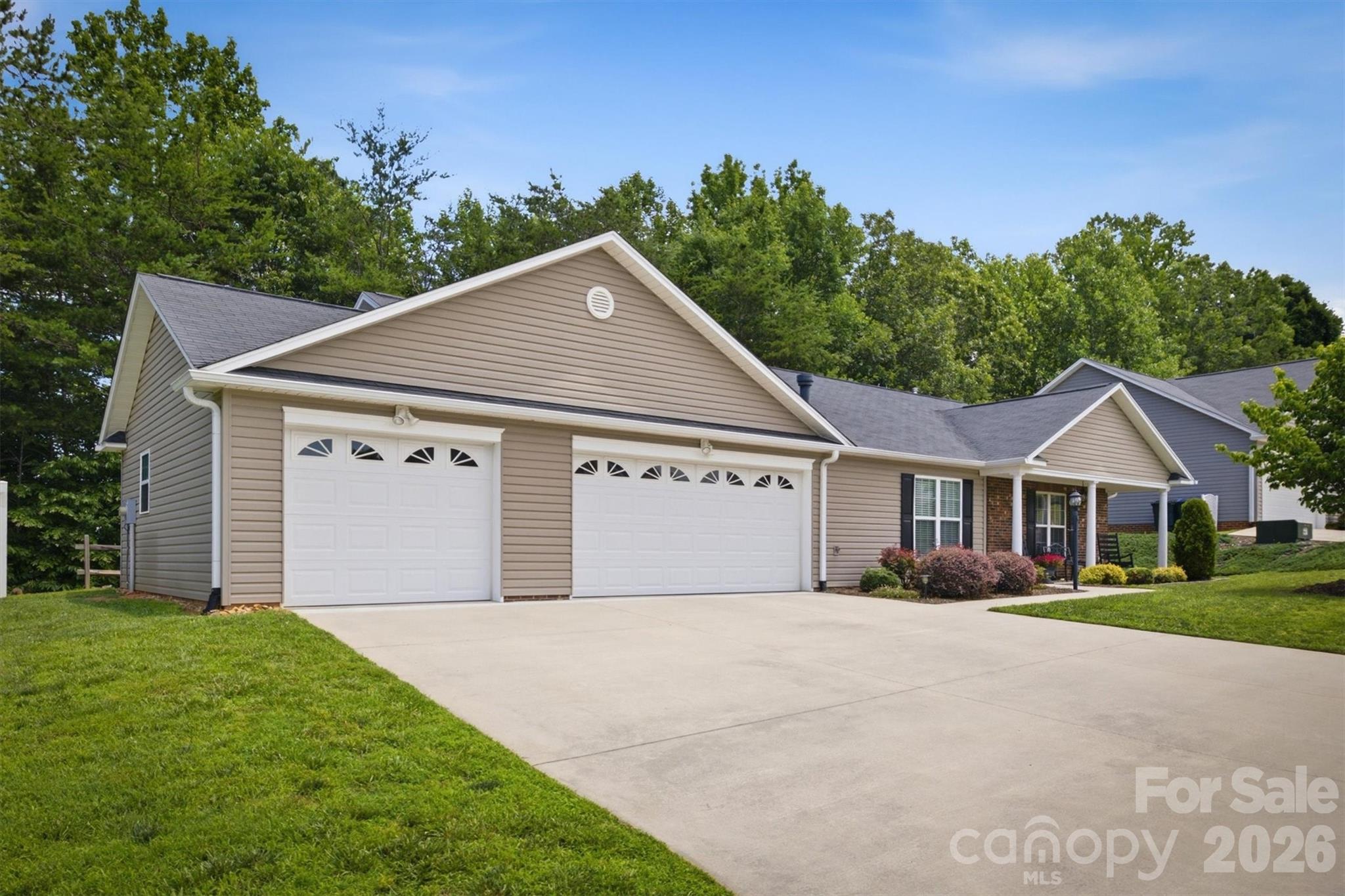 122 Lady Slipper Lane SW