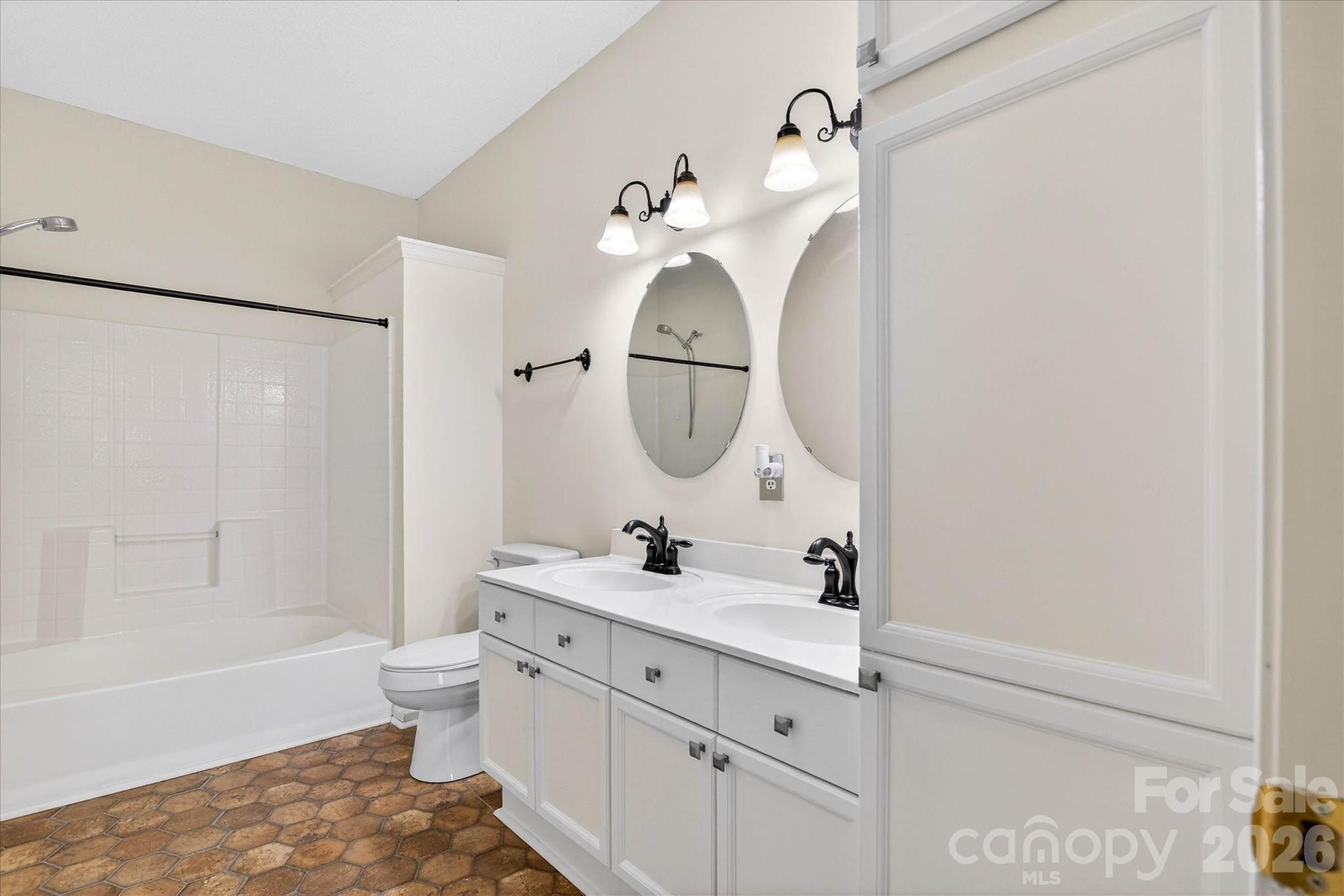 Huntington Ridge - Residential