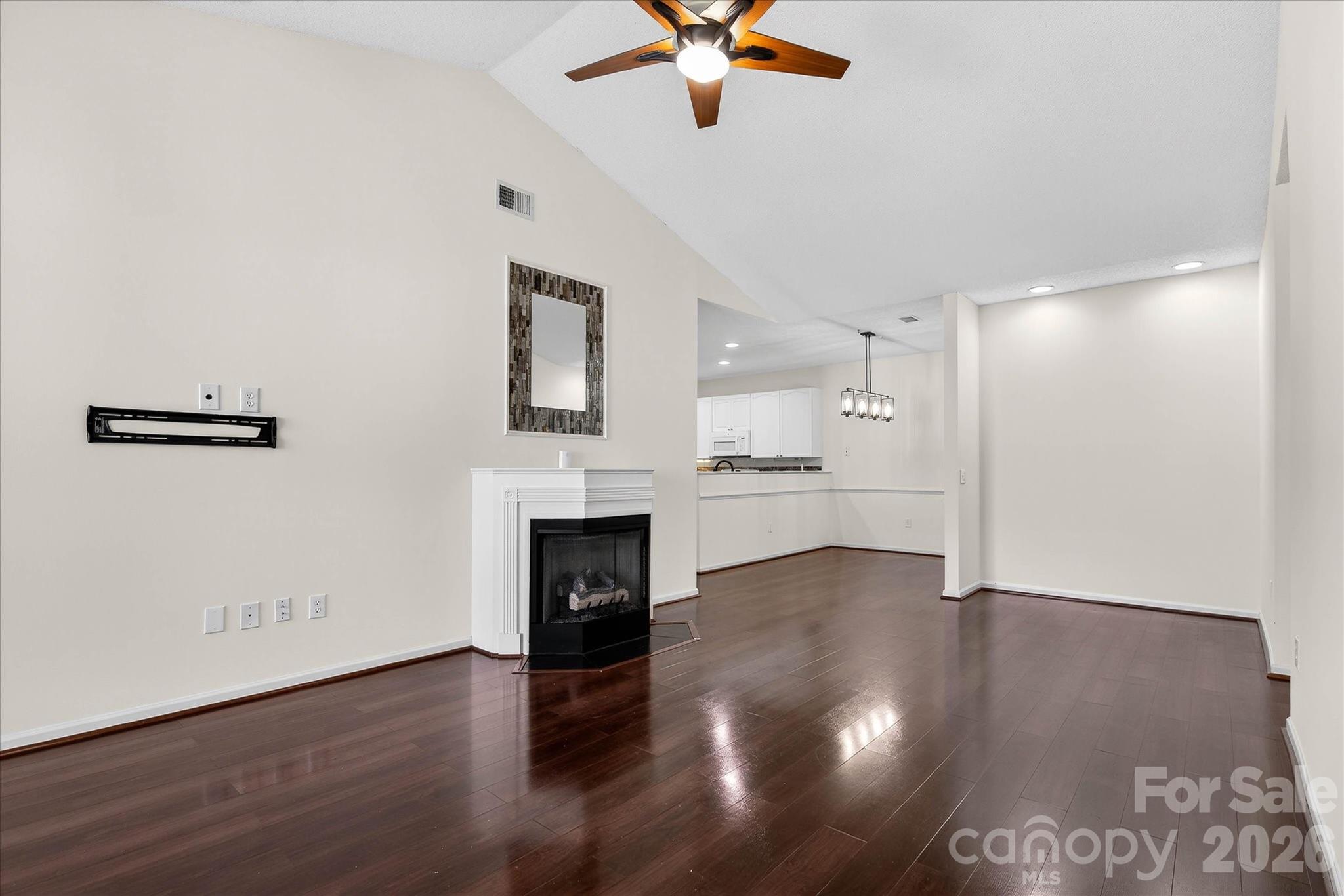 Huntington Ridge - Residential