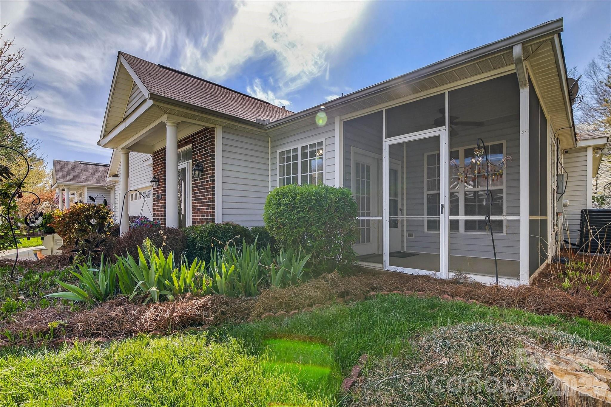 Huntington Ridge - Residential