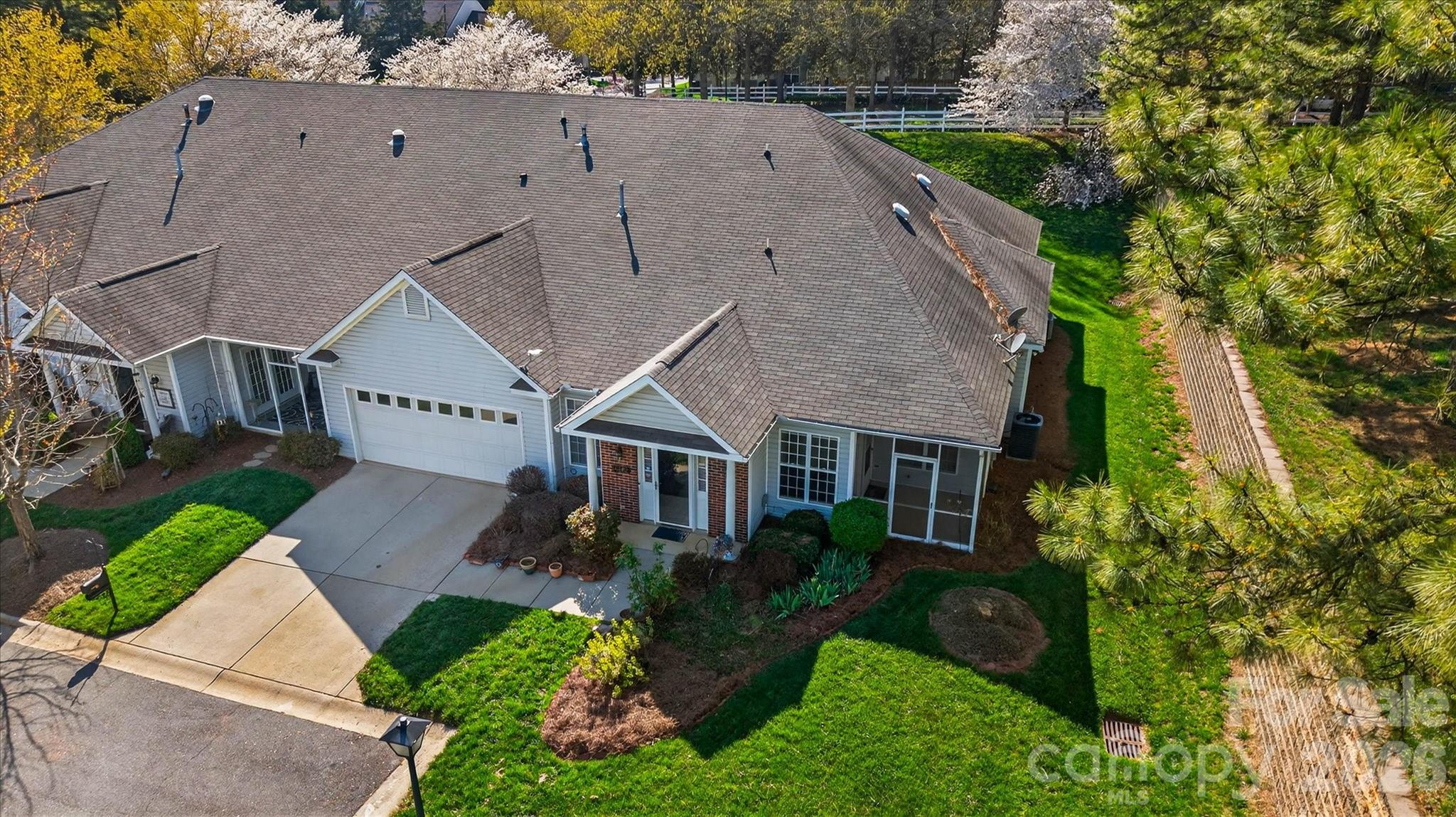 Huntington Ridge - Residential