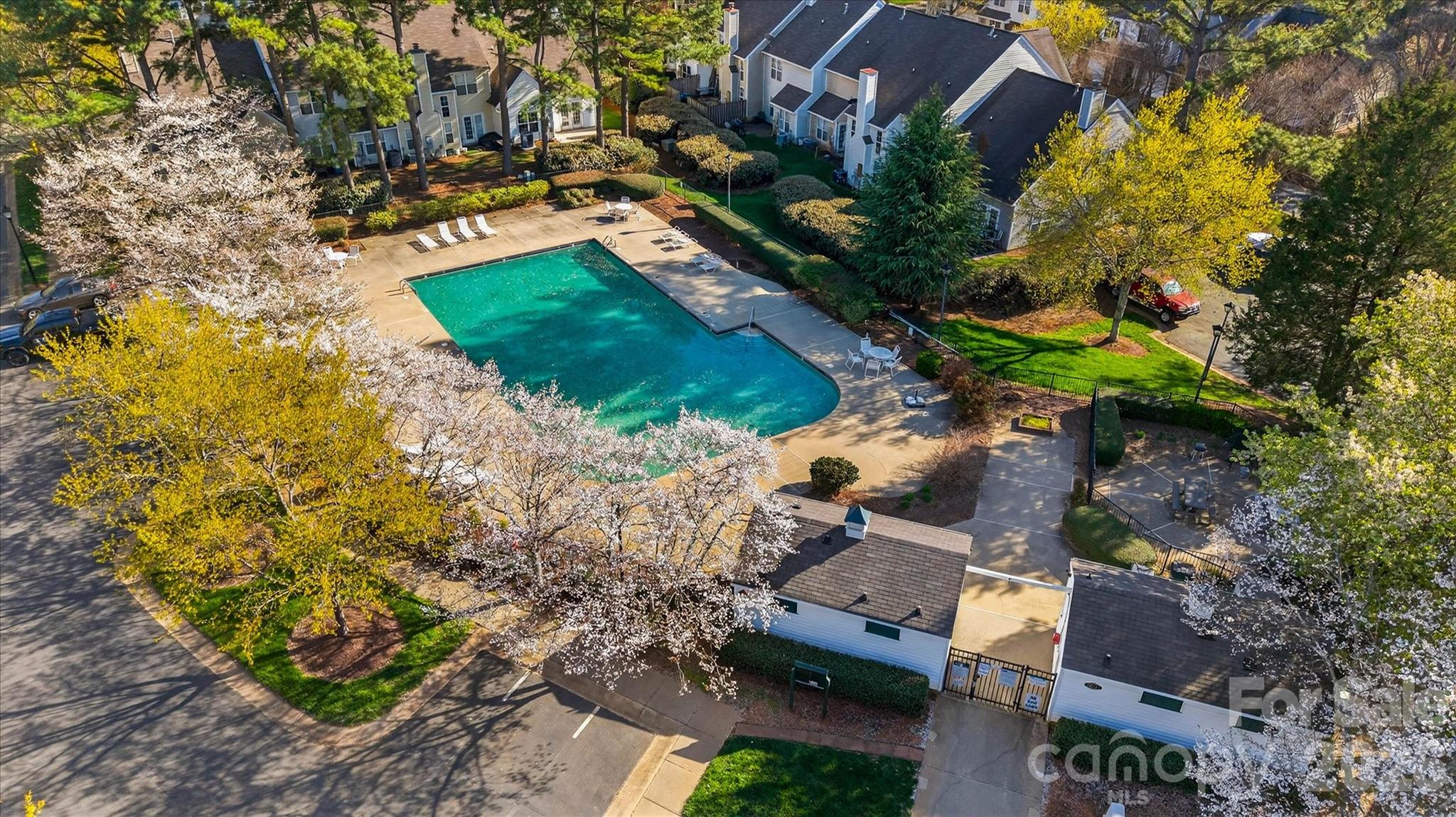 Huntington Ridge - Residential