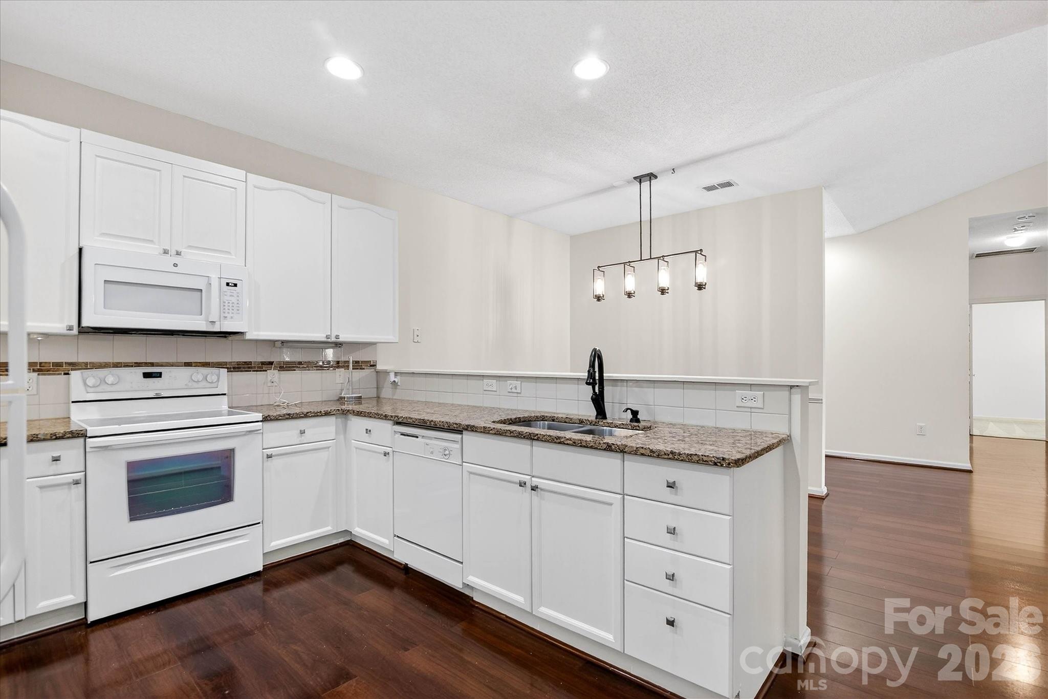 Huntington Ridge - Residential