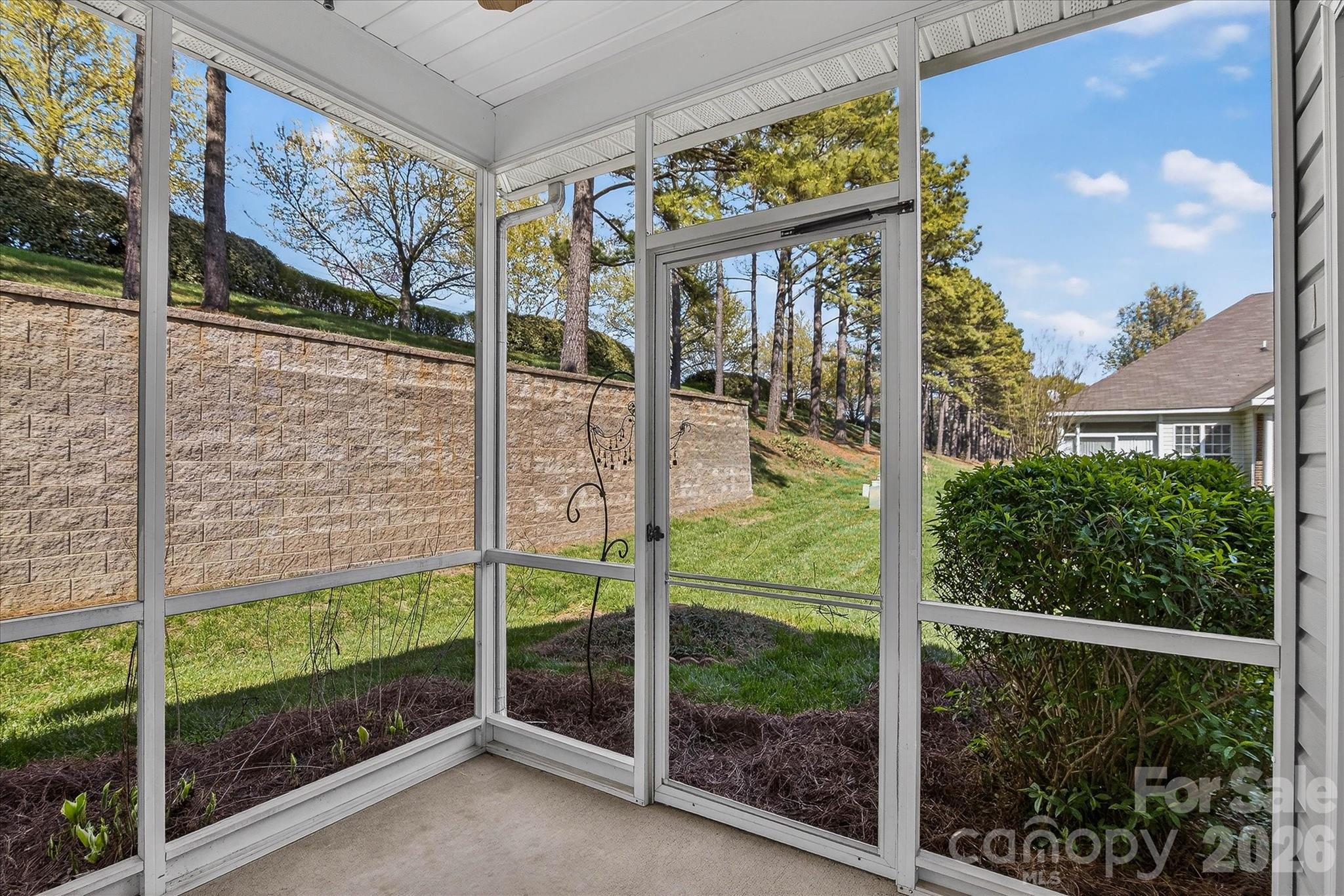 Huntington Ridge - Residential