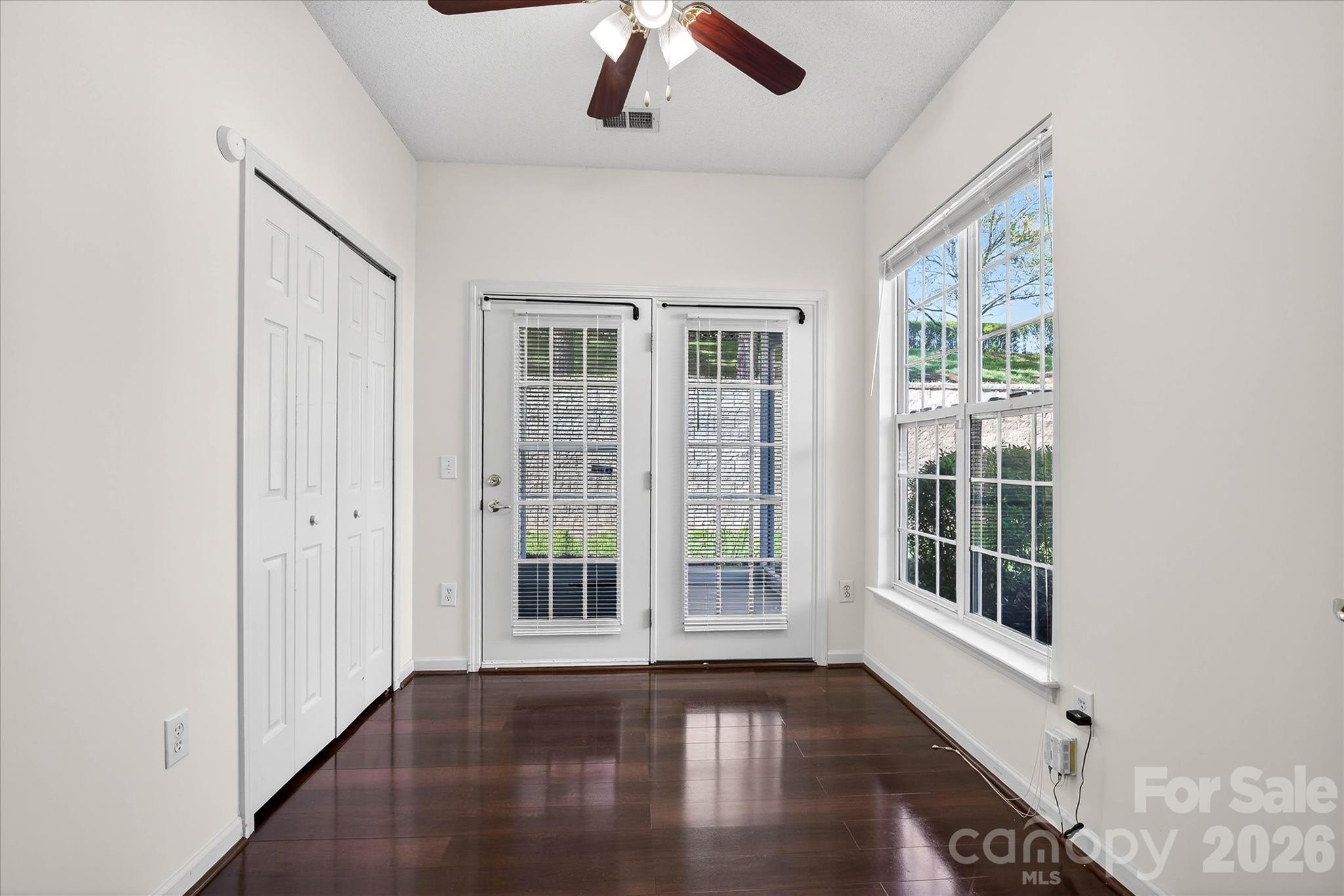 Huntington Ridge - Residential