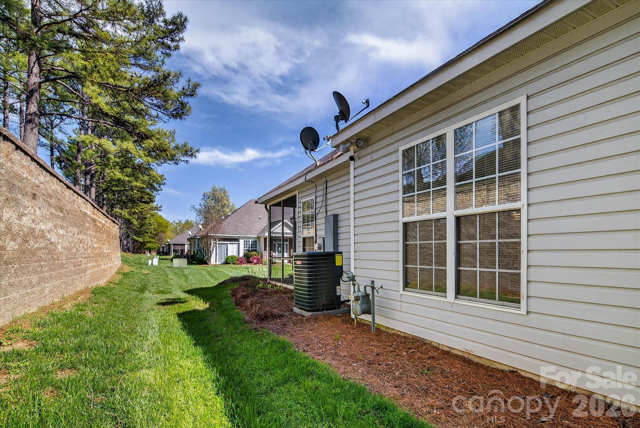 Huntington Ridge - Residential